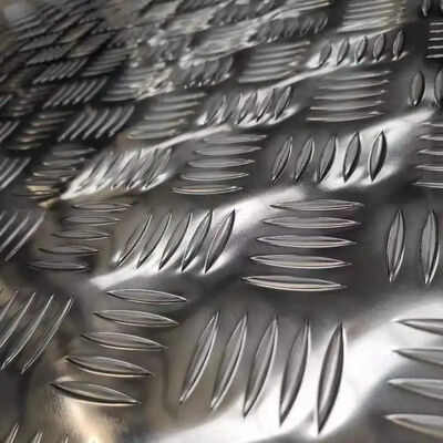 ซื้อ 6063 T6 4 X 8 แผ่นอลูมิเนียมเพชรหยดน้ำตาลายนูนตาหมากรุก 6061 6063 10 มม. การผลิตออนไลน์